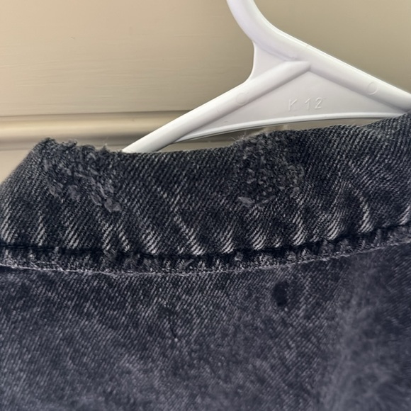 Forever 21 black distressed, denim jacket size medium - Picture 7 of 7